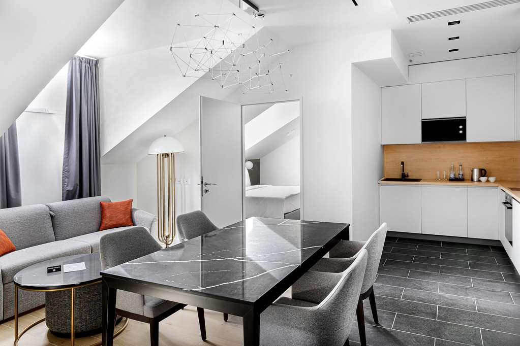 The Basilian Minsk, Curio Collection By Hilton Hotel Bilik gambar