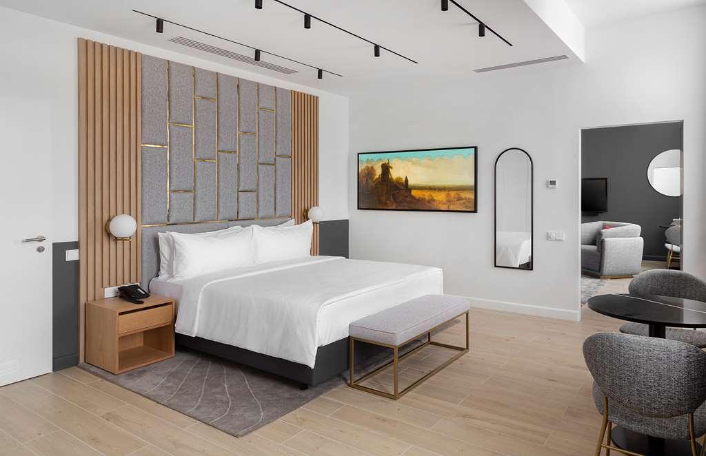 The Basilian Minsk, Curio Collection By Hilton Hotel Bilik gambar