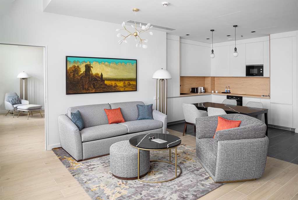 The Basilian Minsk, Curio Collection By Hilton Hotel Bilik gambar