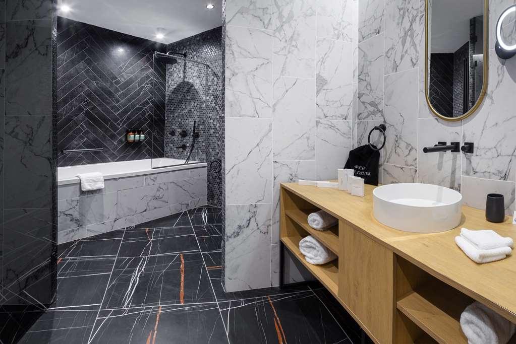 The Basilian Minsk, Curio Collection By Hilton Hotel Bilik gambar
